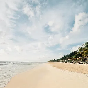 https://nomade-tulum.tulum-hotels.net