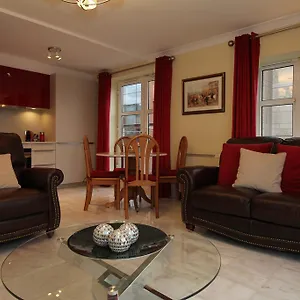 https://sir-john-rodgersons-quay-apartment.dublin-hotelsweb.com